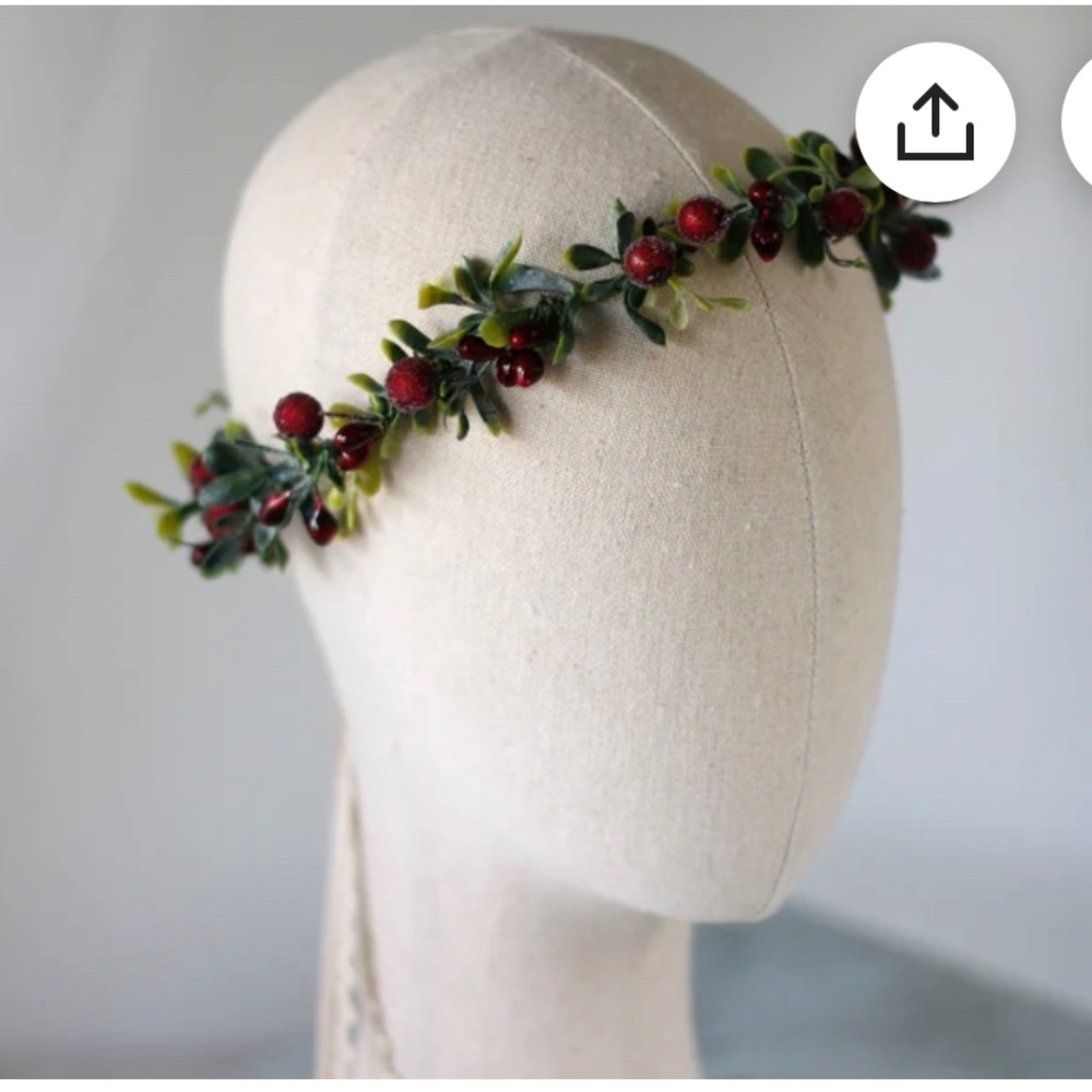 Winter head wreath